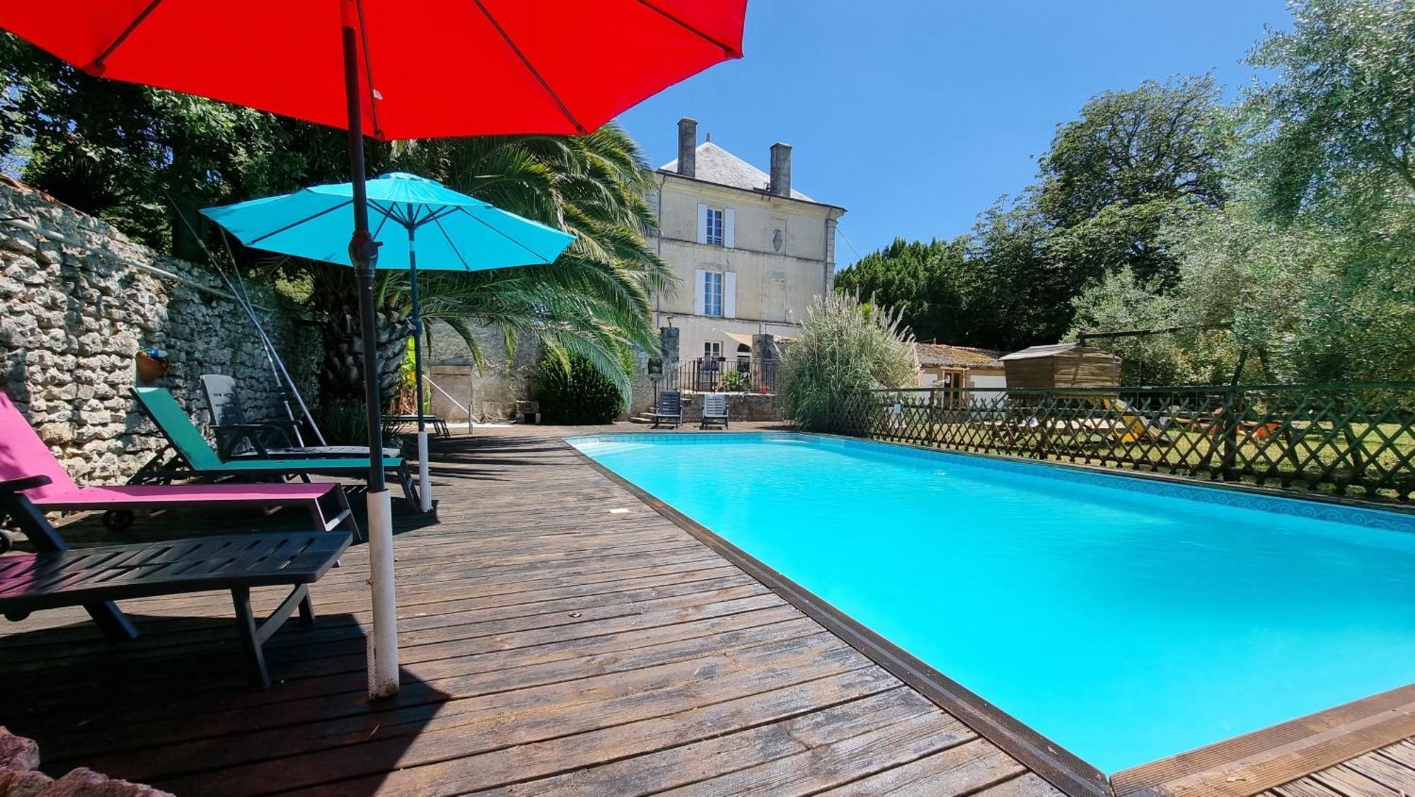 Domaine De Rochebonne Saint-Just-Luzac Exterior foto