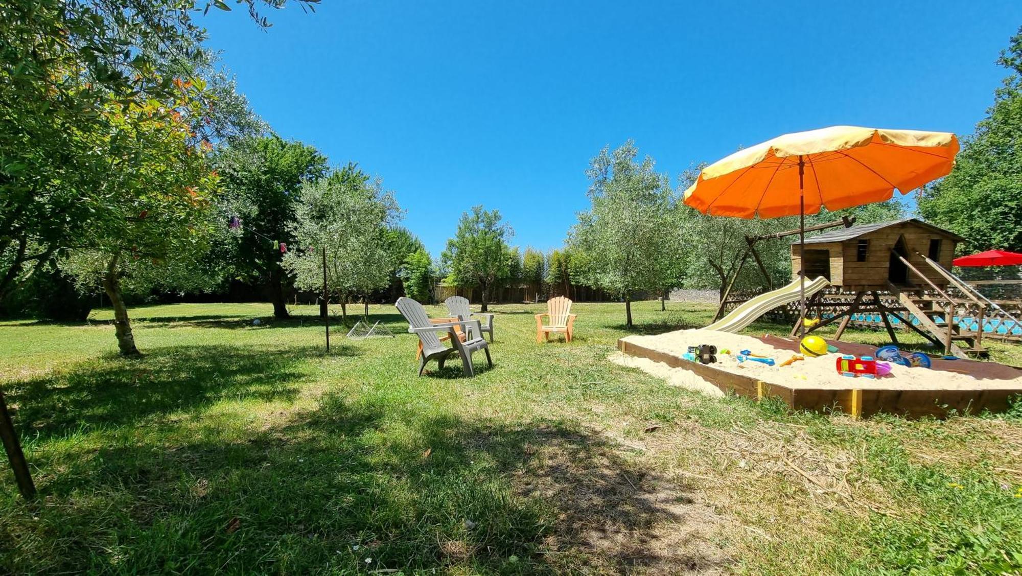 Domaine De Rochebonne Saint-Just-Luzac Exterior foto